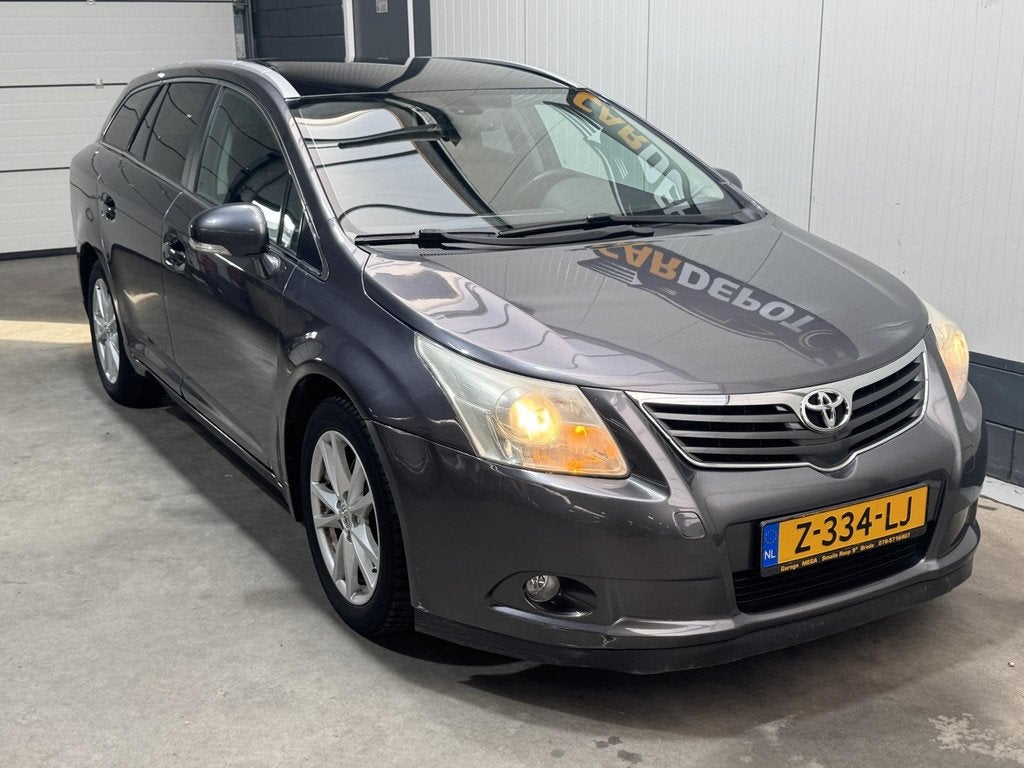 Toyota Avensis Wagon 2.2 D-4D Panoramic Business Special, Auto's, Toyota, Voorwielaandrijving, Euro 5, Stof, 4 cilinders