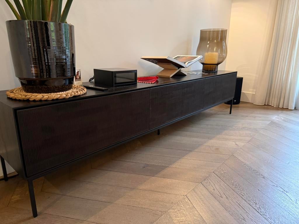 Ethnicraft grooves dressoir 242cm nieuwstaat, Ophalen, Zo goed als nieuw, 25 tot 50 cm, Minder dan 100 cm