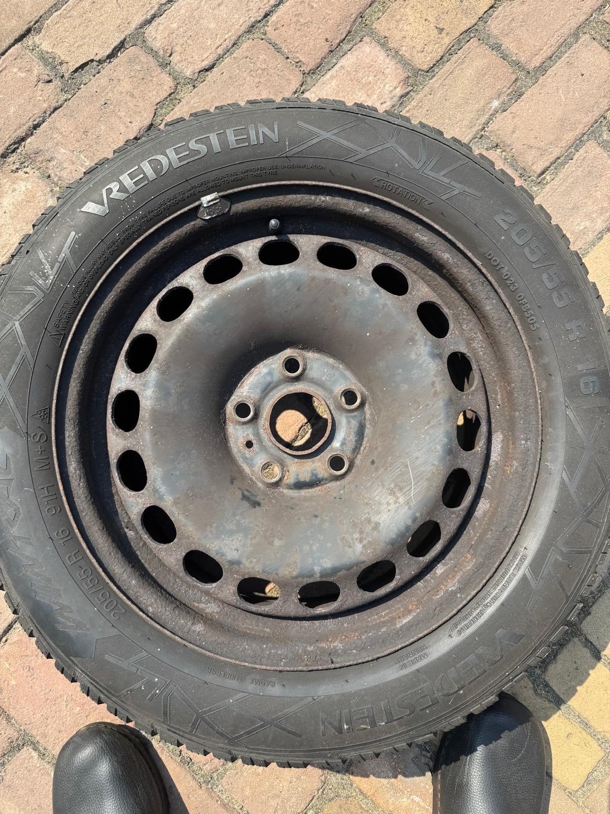4x Vredestein winterband op stalen velg 205/55 R16, Auto-onderdelen, Banden en Velgen, Ophalen, Gebruikt, 16 inch, Banden en Velgen