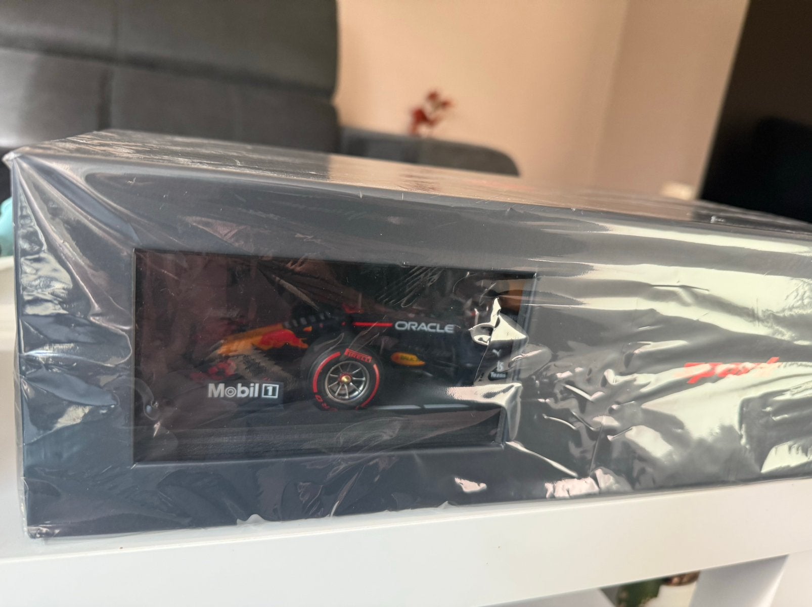 Spark RedBull Racing  F1 Abu Dhabi 2021 + Japanese 2022 1:18, Verzenden, Nieuw, Auto, Overige merken