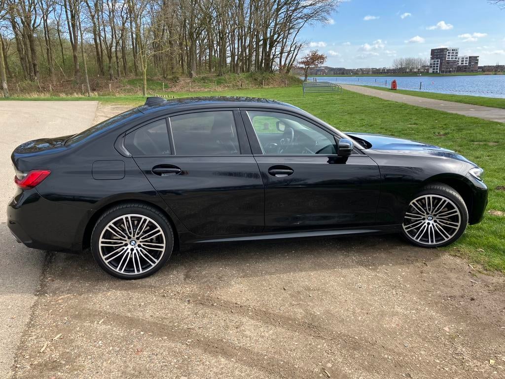 BMW 3-Serie 3 Serie 2021 Zwart, Auto's, BMW, Particulier, 3-Serie, ABS, Achteruitrijcamera, Adaptieve lichten, Airbags, Airconditioning