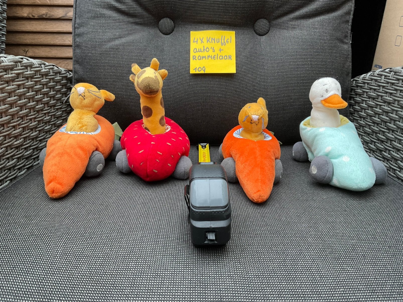 4 nieuwe zgan auto knuffels rammelaars o.a. wortel aardbei, Ophalen, Nieuw, Overige typen