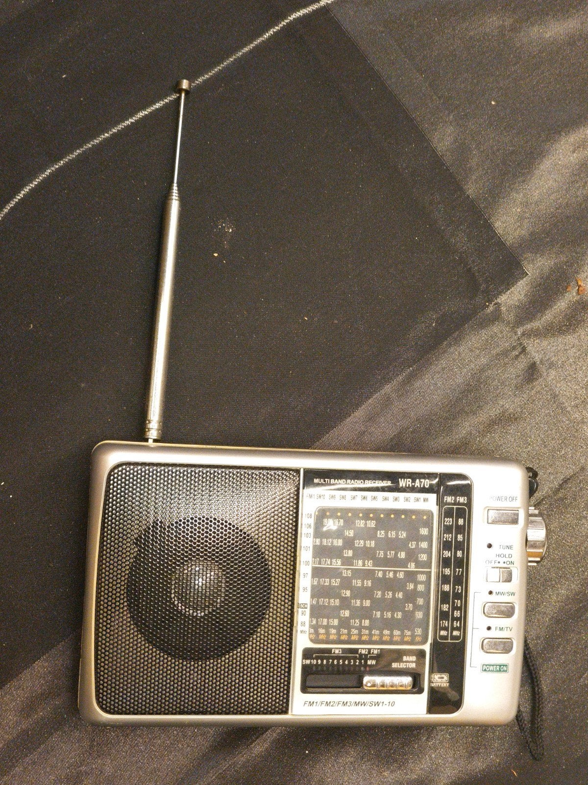 Multiband Radio Ontvanger WR-A70 - Wereldontvanger, Ophalen of Verzenden, Gebruikt, Wereldontvanger