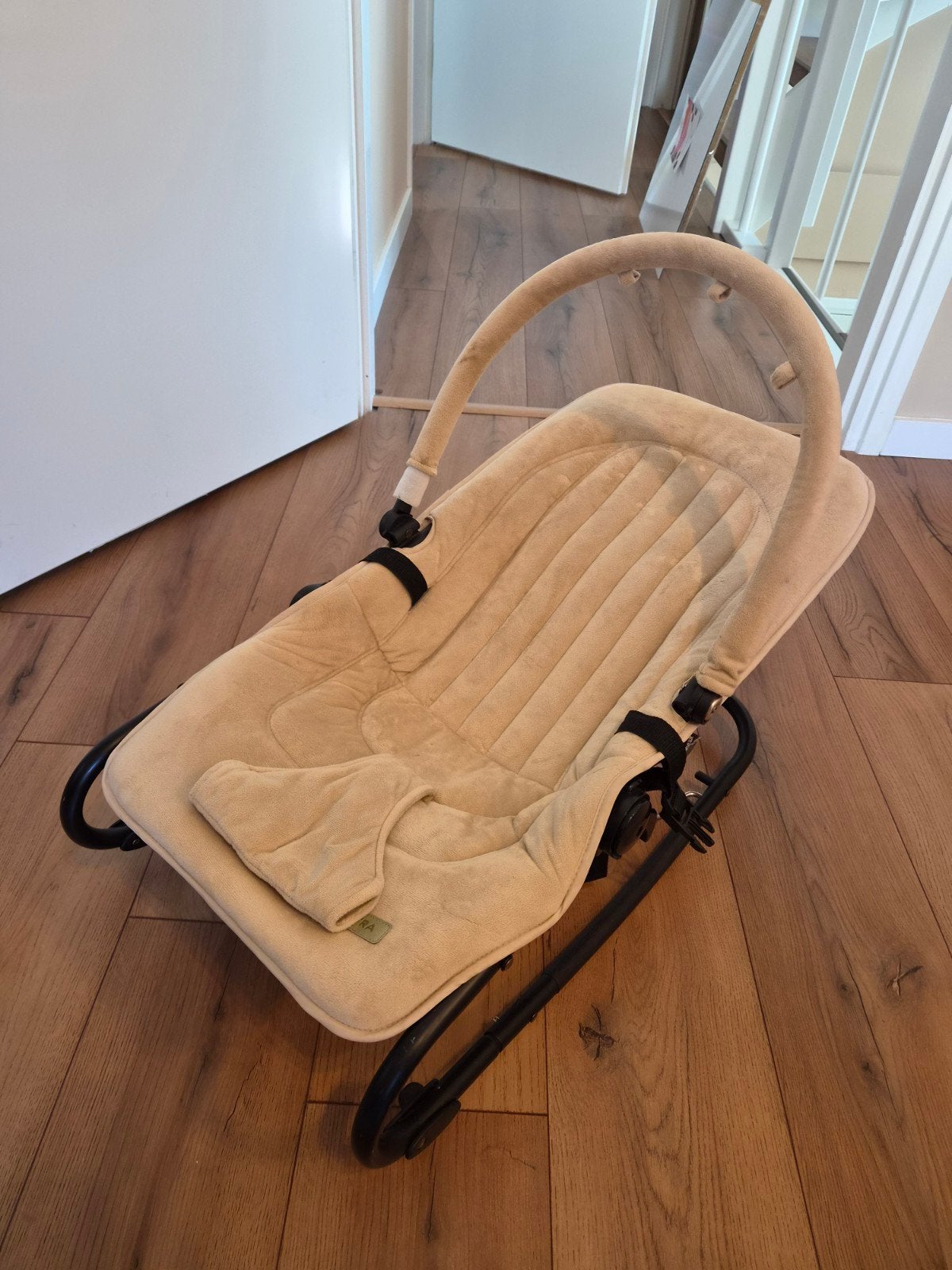 Koelstra baby wipstoel + extra inlegkussen, Kinderen en Baby's, Wipstoeltjes, Ophalen, Zo goed als nieuw
