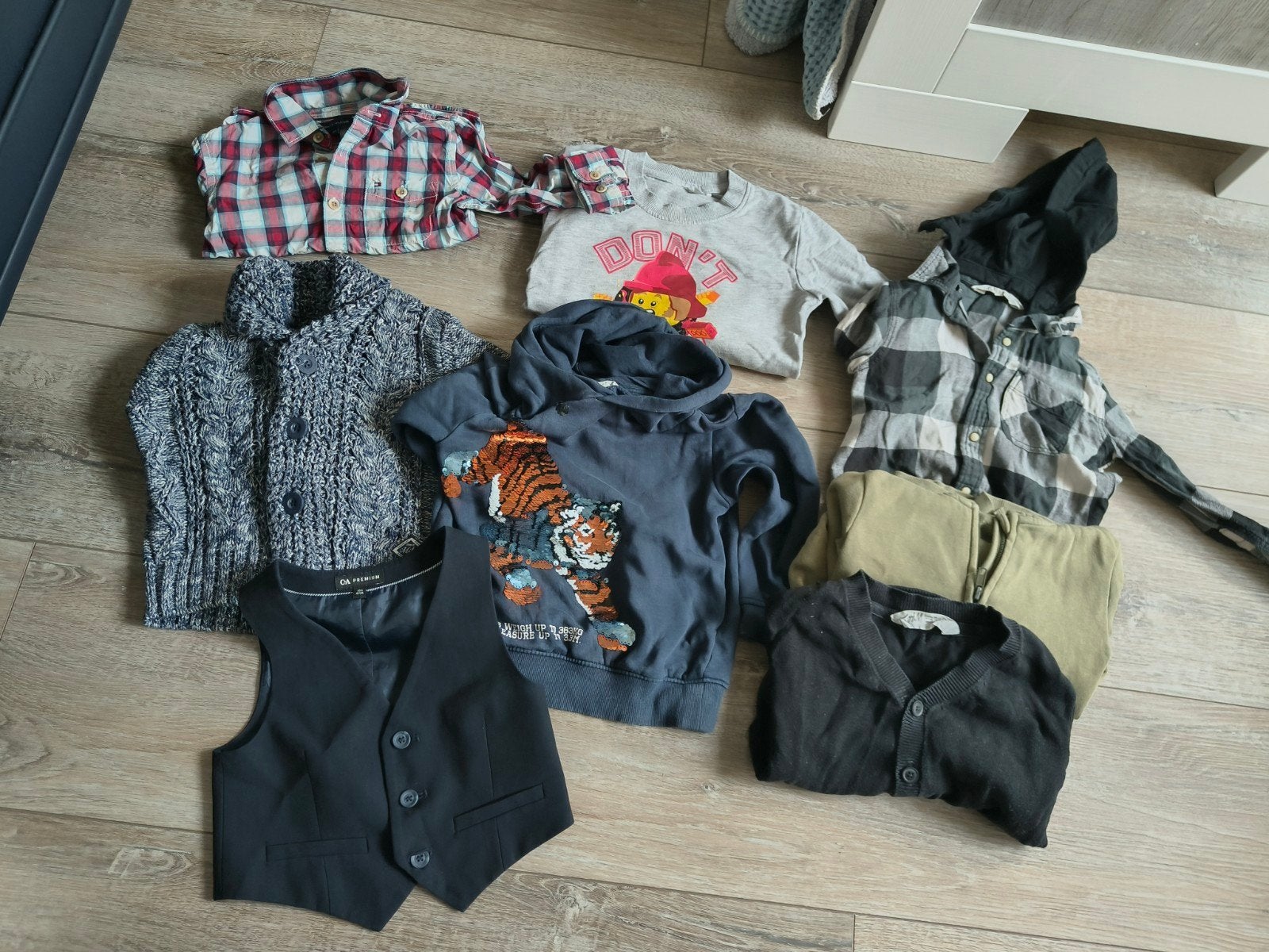 Kledingpakket jongens maat 98 104 , Tommy Hilfiger, h&m,c&a, Ophalen of Verzenden, Zo goed als nieuw, Maat 104