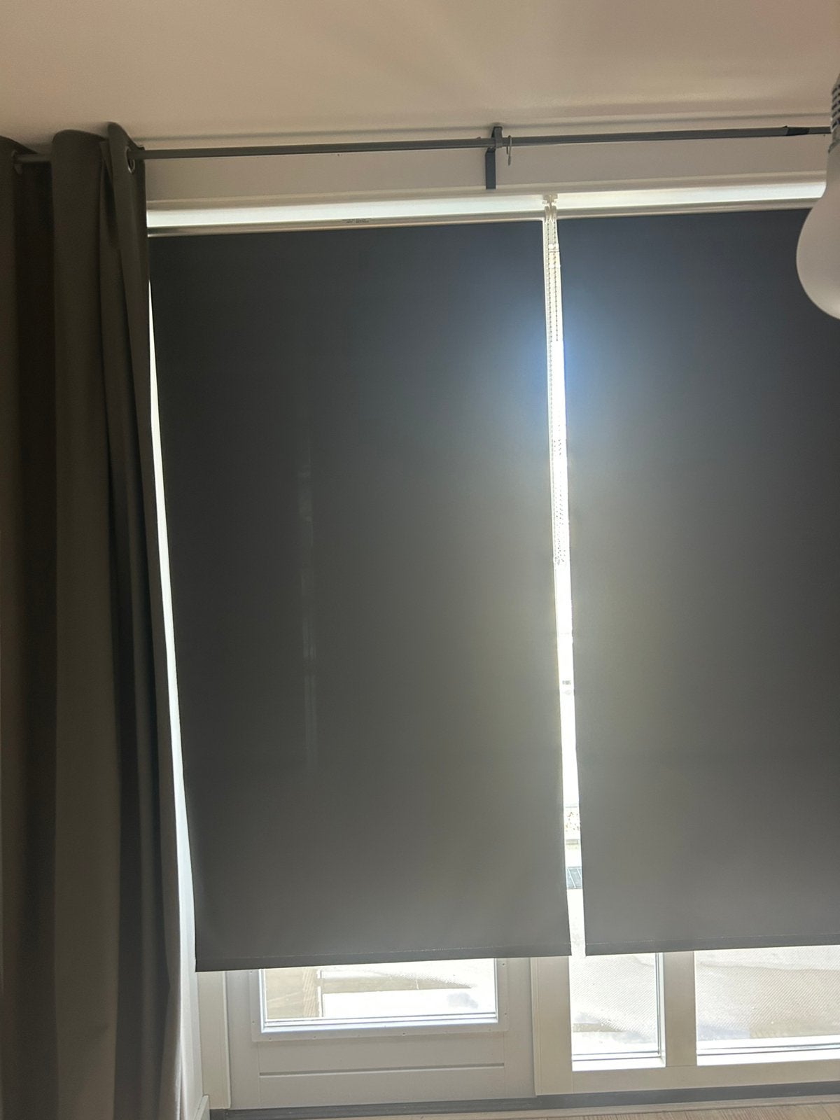 Rolgordijnen verduisterend, Ophalen, Gebruikt, 160 cm, Verduisterend