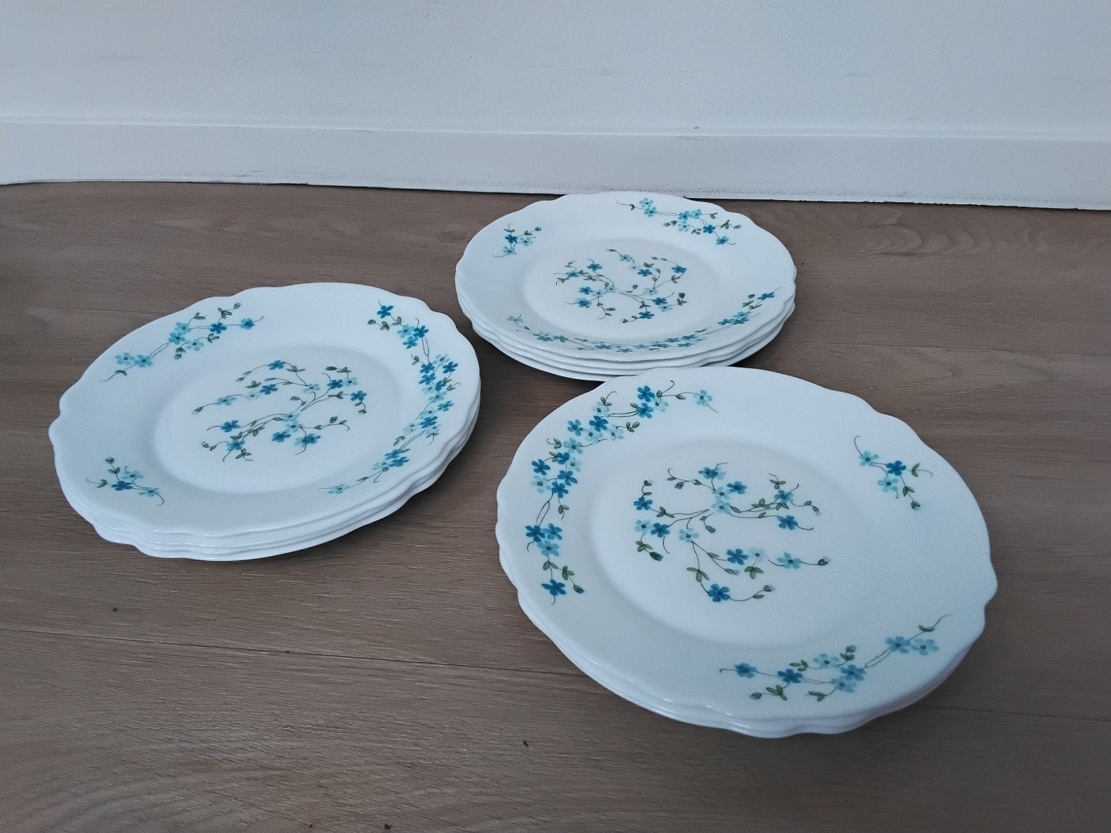Vintage Arcopal ontbijtbordjes, vergeetmenietjes, per stuk, Ophalen of Verzenden, Bord(en), Overige stijlen, Glas