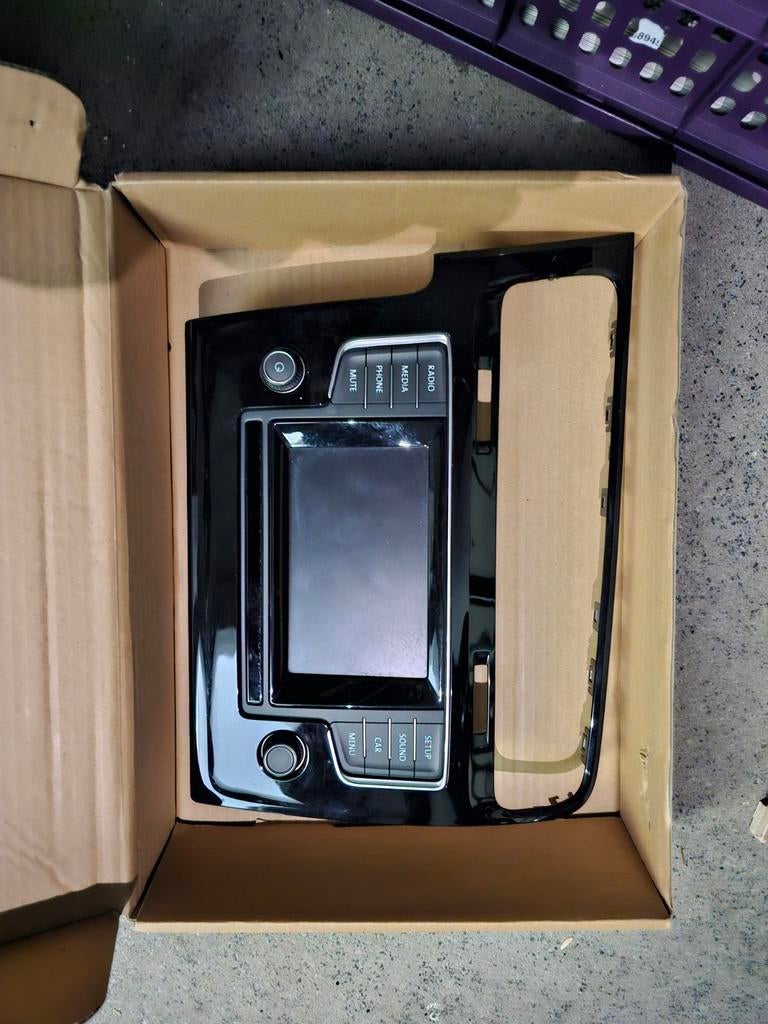 Volkswagen Golf 7 Radio, Auto-onderdelen, Ophalen of Verzenden, Gebruikt, Volkswagen