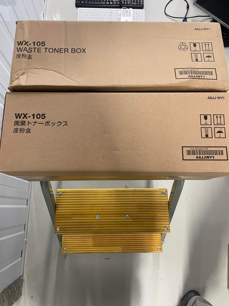 WX-105 Waste Toner Box - Nieuw 2 maal, Computers en Software, Printers, Ophalen of Verzenden, Nieuw, Overige technieken, Printer
