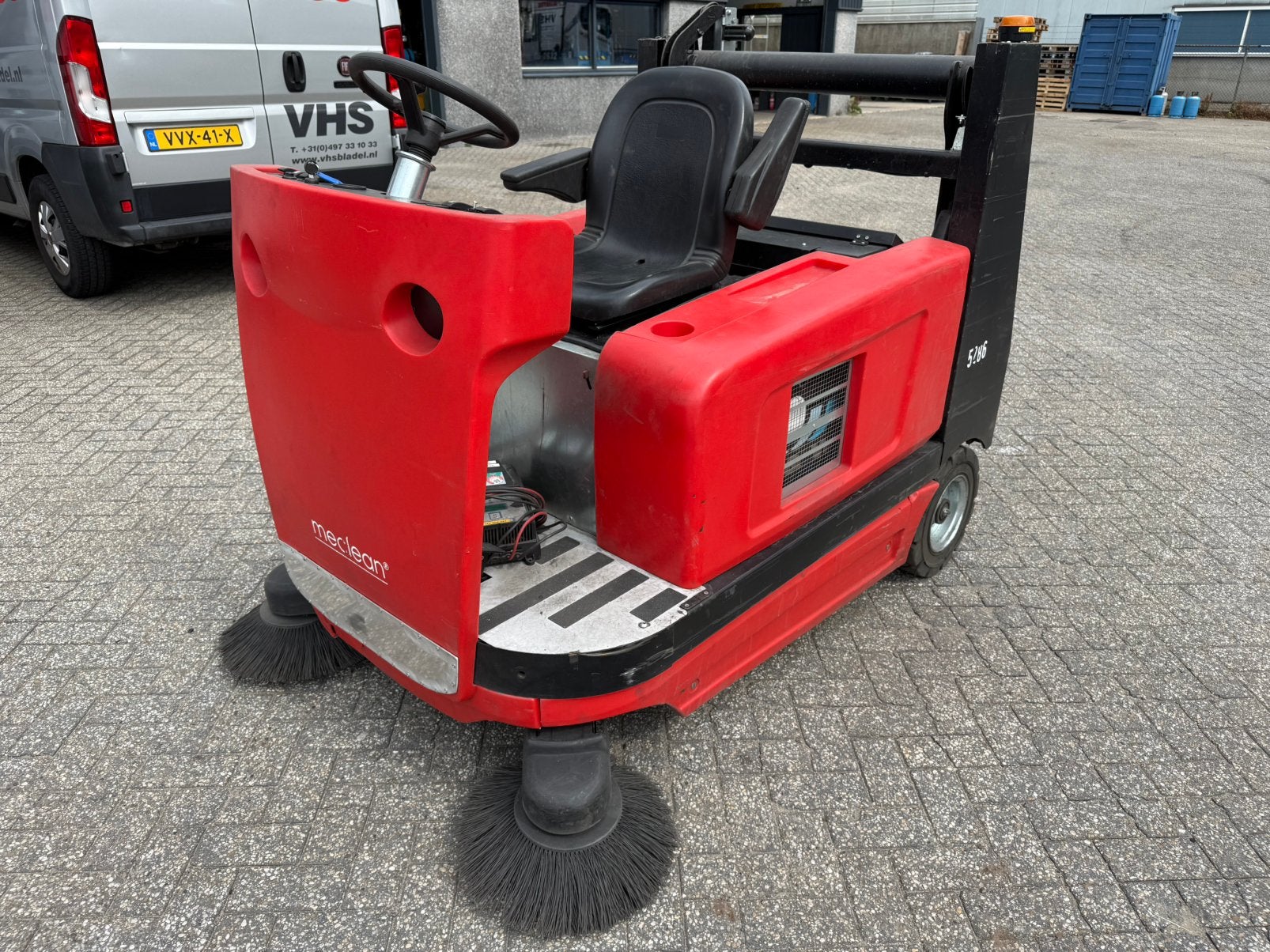 Meclean veeg/zuig machine, 1000 tot 2000 kg, Ophalen, Stapelaar
