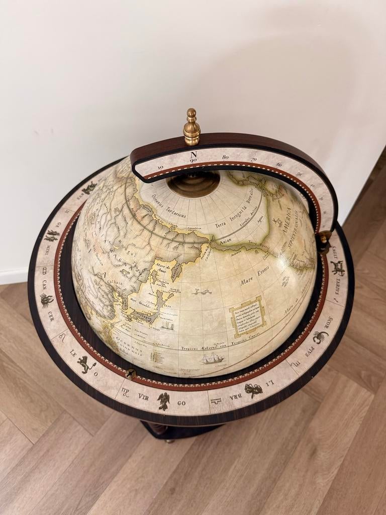Sierlijke Bar Globe "Da Vinci" - Italiaans Vakmanschap, Huis en Inrichting, Woonaccessoires | Wereldbollen, Ophalen, Nieuw