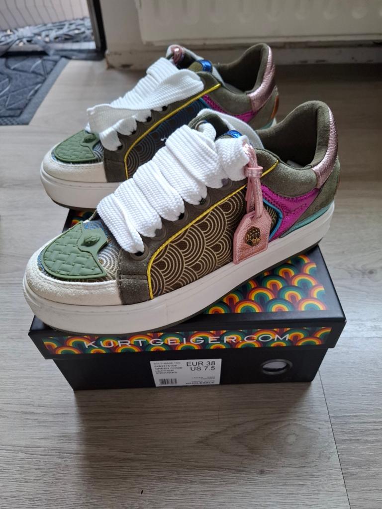 Kurt geiger londen, Ophalen of Verzenden, Zo goed als nieuw, Jongen, Schoenen
