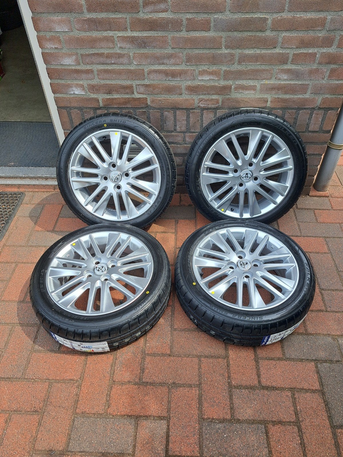 15 inch 4x100 velgen aygo, yaris, c1 107 108 nieuw, Auto-onderdelen, Banden en Velgen, Ophalen, Nieuw, Overige maten, Zomerbanden