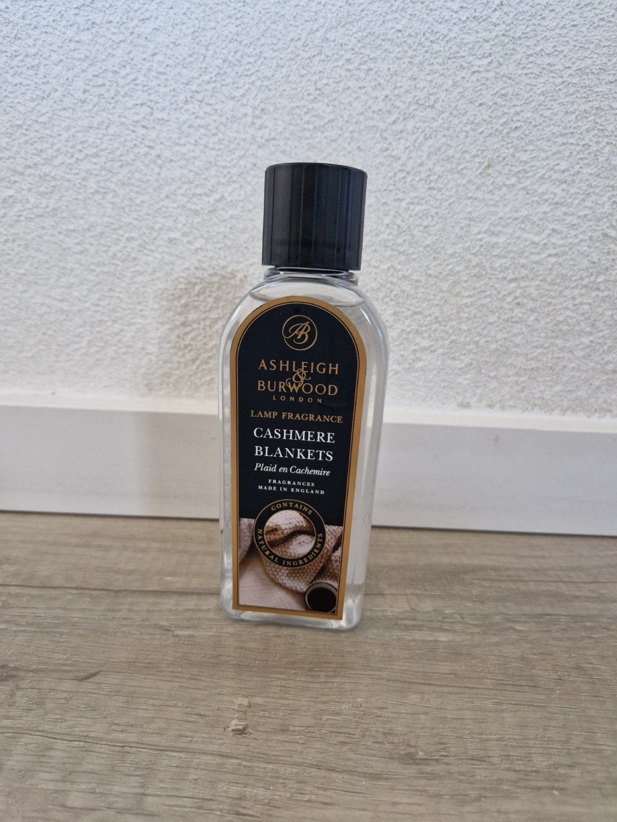 Nieuw ashleigh burwood lamp fragrance cashmere blankets, Ophalen of Verzenden, Nieuw