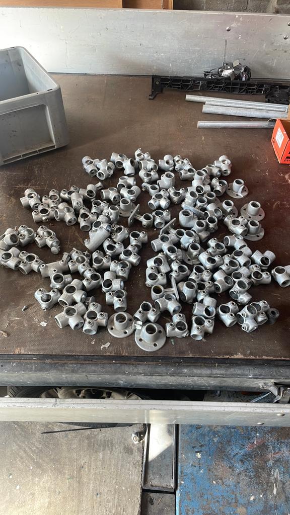 Buiskoppelingen 26.9 mm, Doe-het-zelf en Verbouw, Steigers, Ophalen of Verzenden, Zo goed als nieuw, Overige typen, Minder dan 2 meter