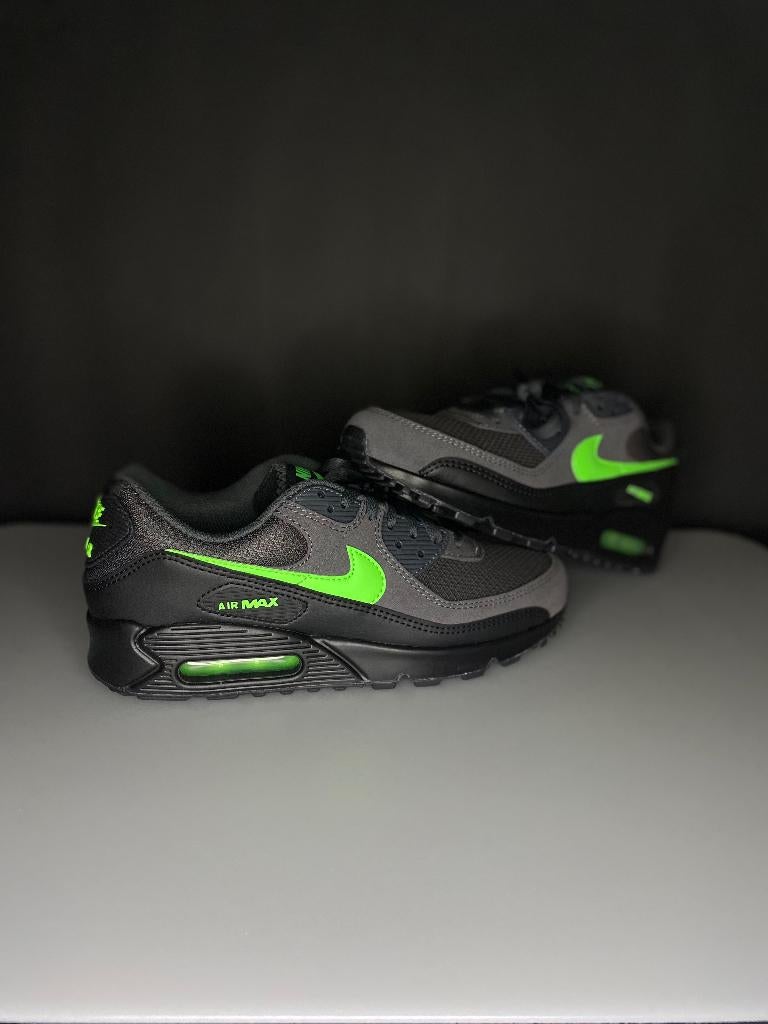 NIKE AIR MAX 90 BLACK GREEN STRIKE - maat 42, Zwart, Nike, Nieuw, Ophalen of Verzenden