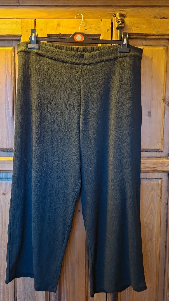 Zwarte wafel 7/8 broek, wijde pijpen Miss Etam Mt XXL, Kleding | Dames, Verzenden, Zwart, Maat 46/48 (XL) of groter, Zo goed als nieuw