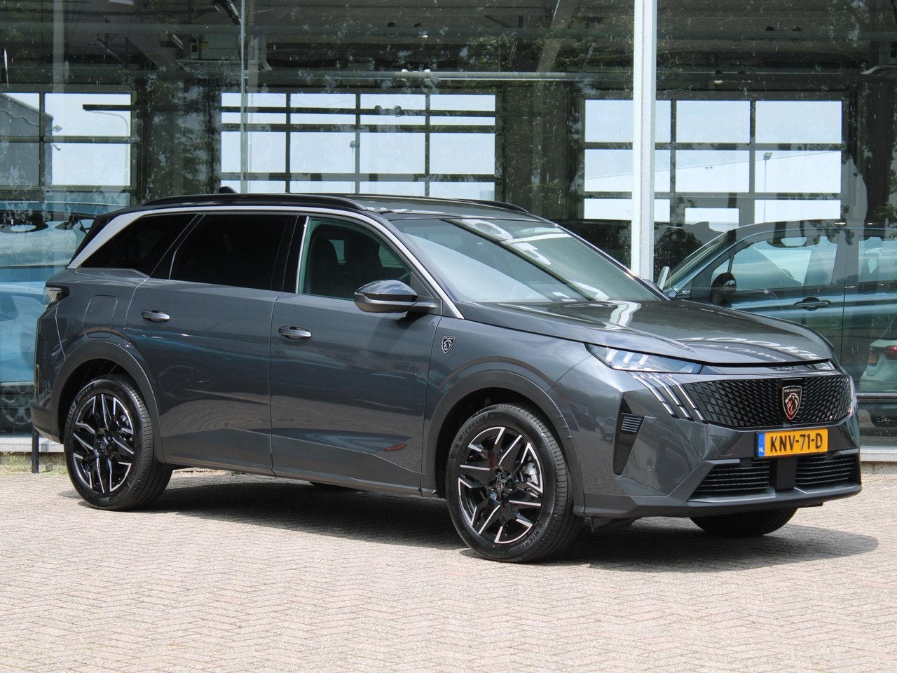 Peugeot 5008 1.2 Hybrid 145 GT 7p Automaat | Camera/Stoel&St, Automaat, 145 pk, Gebruikt, 1199 cc