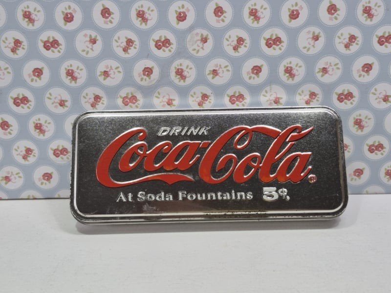 Vintage Coca cola pennendoosje van blik, Ophalen of Verzenden, Coca cola, ., ,