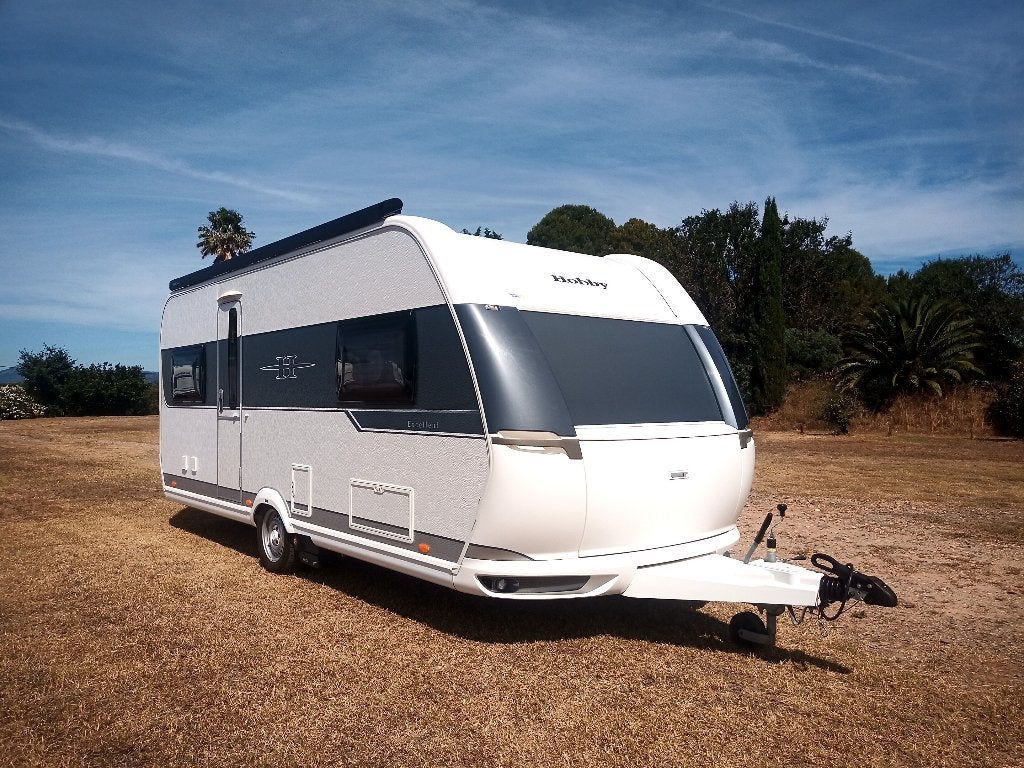 Spanje nabij Salou Hobby Excellent 540 UL met mover + luifel, Voortentlamp, Rondzit, Hobby, Bedrijf