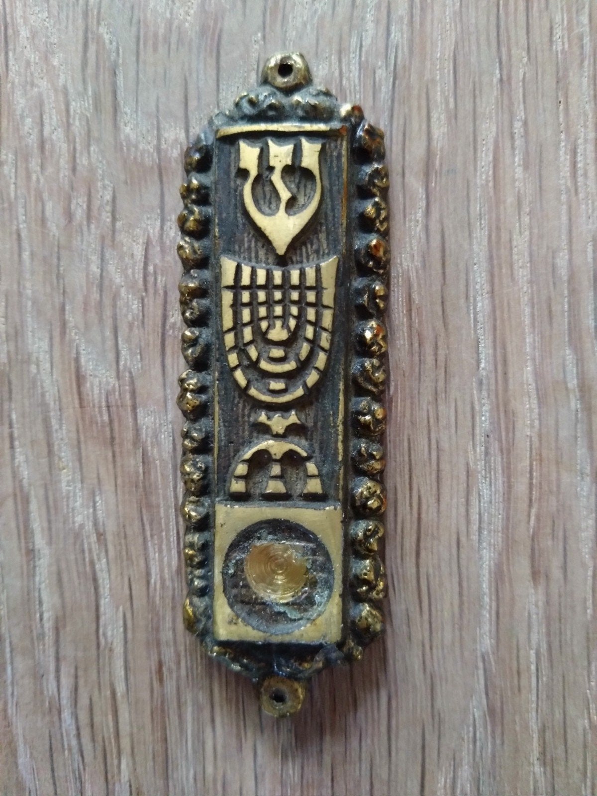 Vintage Joodse Mezoeza met Menora, Antiek en Kunst, Antiek | Religie, Ophalen