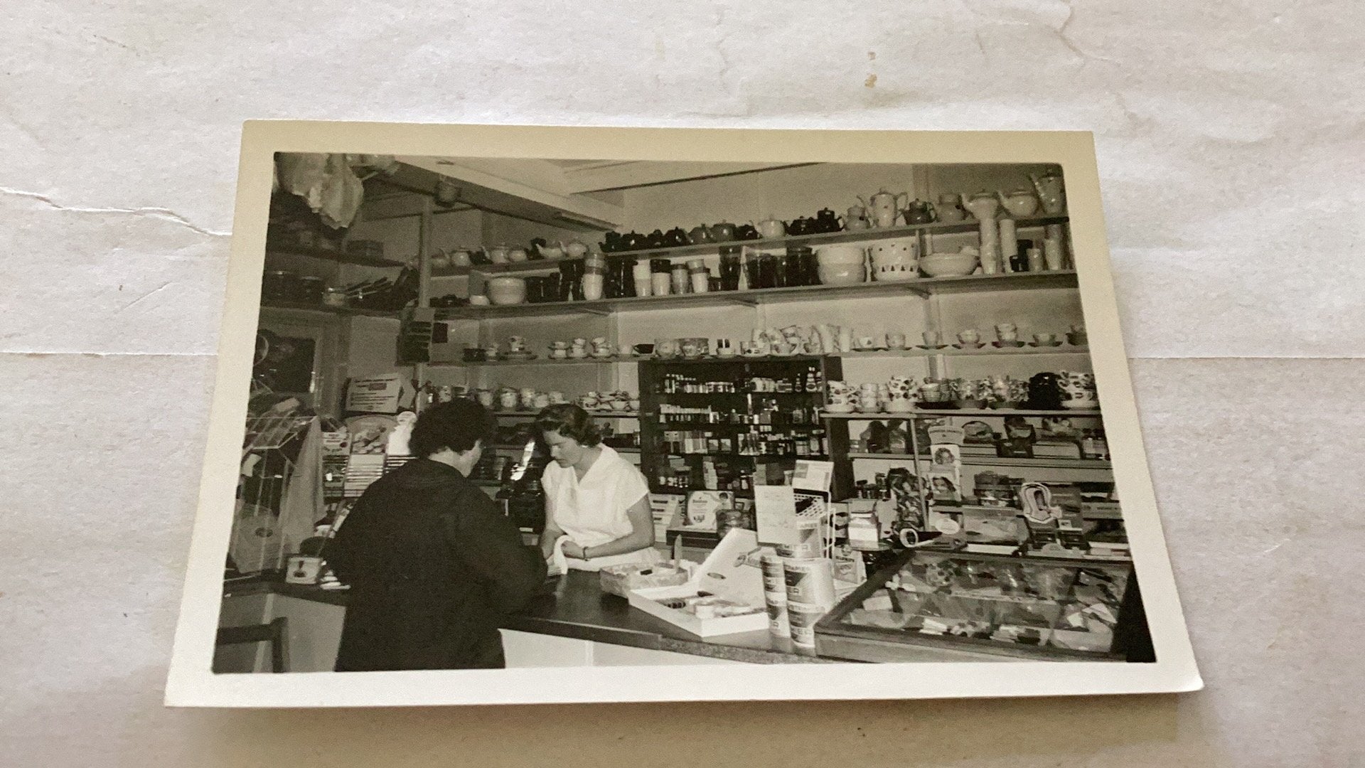 Deventer winkel uit de jaren 60 echte foto 6x9 cm, Ophalen of Verzenden, 1960 tot 1980, Zo goed als nieuw
