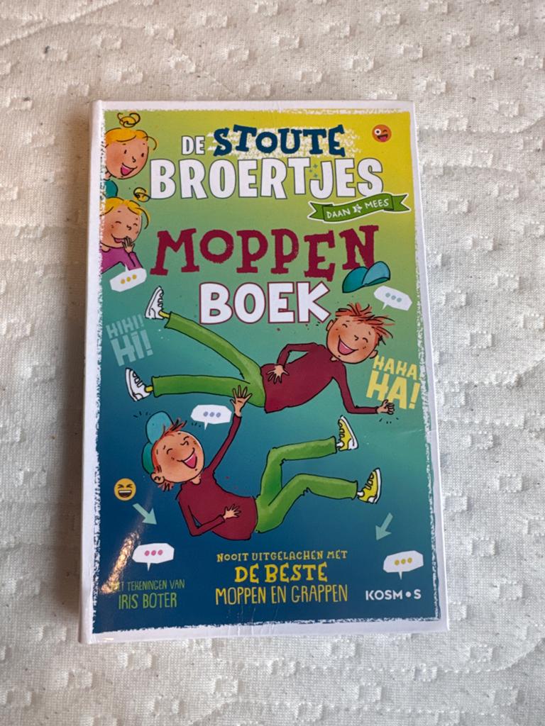 De Stoute Broertjes Moppenboek - In nieuwstaat!, Ophalen of Verzenden, Zo goed als nieuw, Moppen