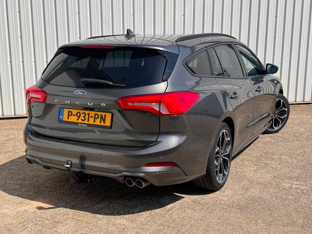 Ford Focus 1.0 EcoBoost Hybrid ST Line Camera / 18 inch / Na, Auto's, Ford, Gebruikt, Zwart, Origineel Nederlands, 19 km/l