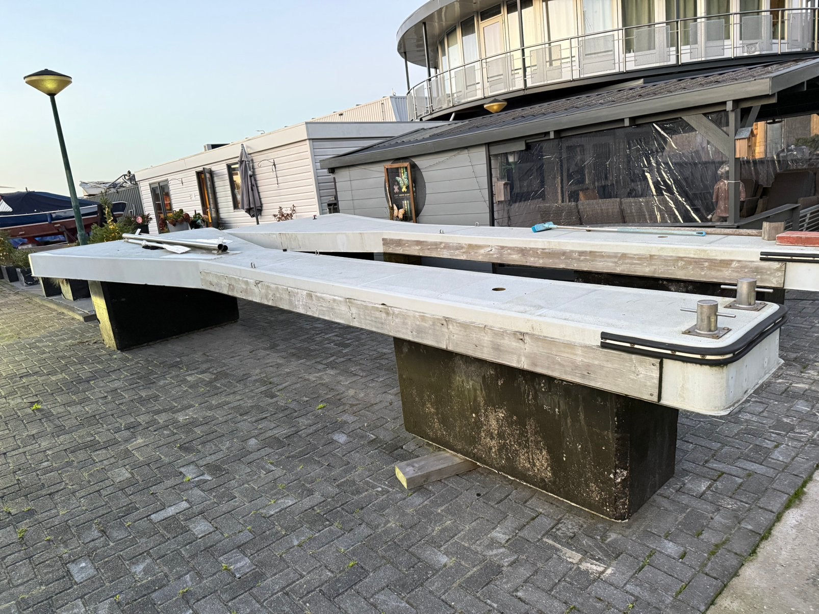 Drijvende stijger. 8 meter., Ophalen, Zo goed als nieuw, Nvt, Nvt