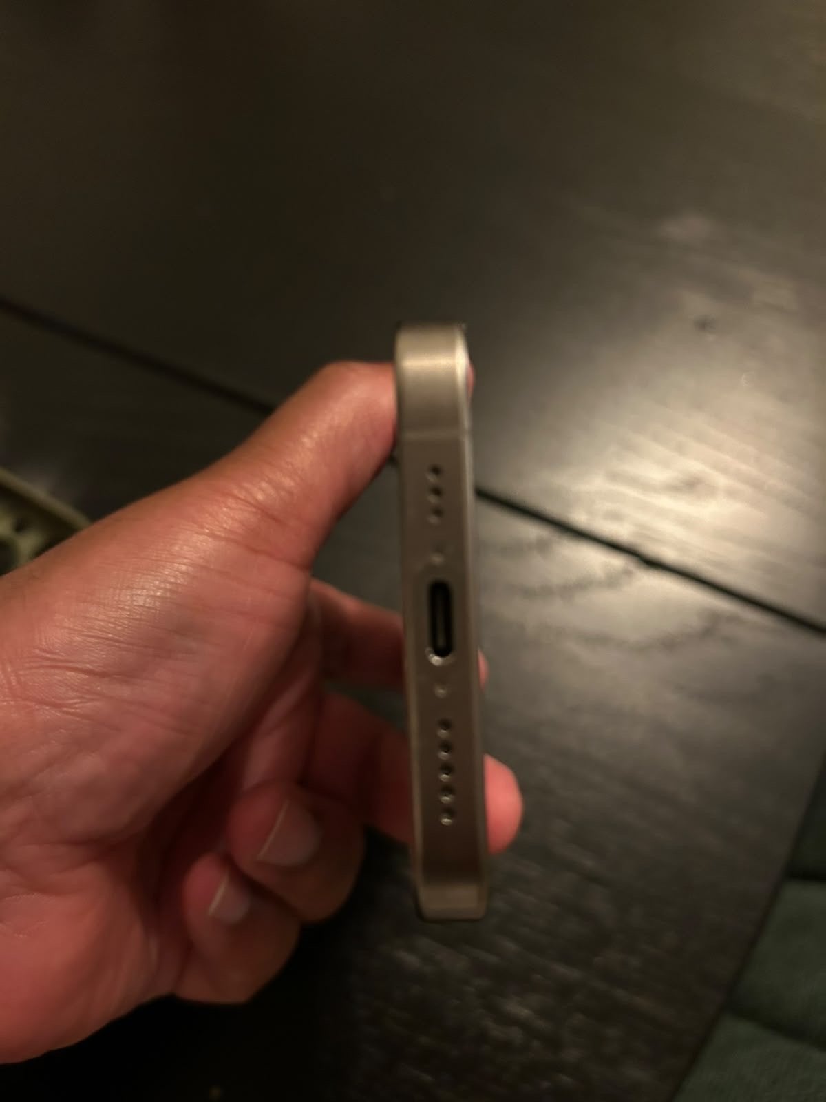 Foto 7 van iPhone 15 Pro 128GB Zilver - Zo goed als nieuw
