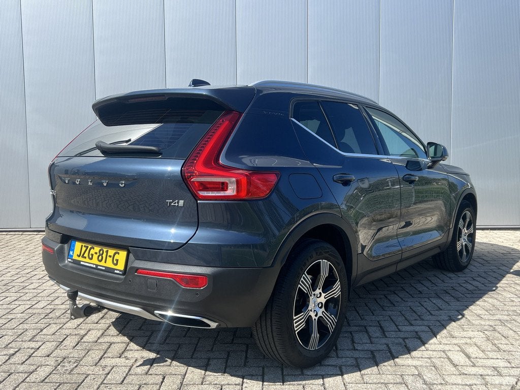 Volvo XC40 2.0 T4 190 pk Inscription Trekhaak Panoramadak Le, Auto's, Volvo, 15 km/l, Blauw, Leder, Bedrijf