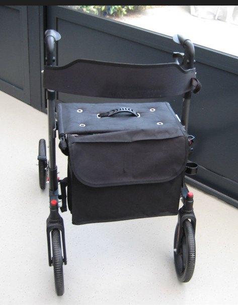 Mobinova Out/Indoor Rollator Compact 2.0 Z.G.A.NW., Ophalen, Opvouwbaar, Zo goed als nieuw