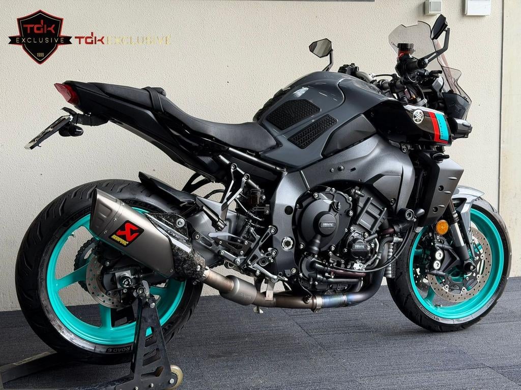 YAMAHA MT-10 BOMVOL! AKRAPOVIC NIEUWSTAAT MT10 MT 10 (09 07), Motoren, Motoren | Yamaha, 4 cilinders, Motorrijbewijs A, Bedrijf