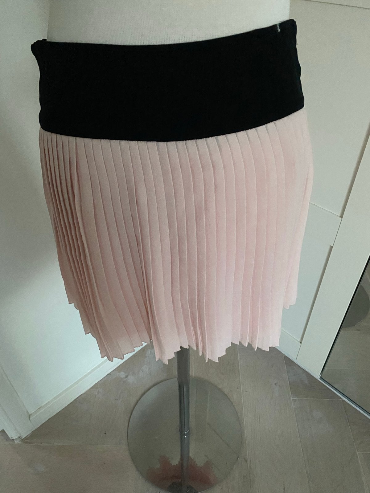 Vanilia geplooide mini rok - Roze maat S, Ophalen of Verzenden, Zo goed als nieuw, Roze, Maat 36 (S)