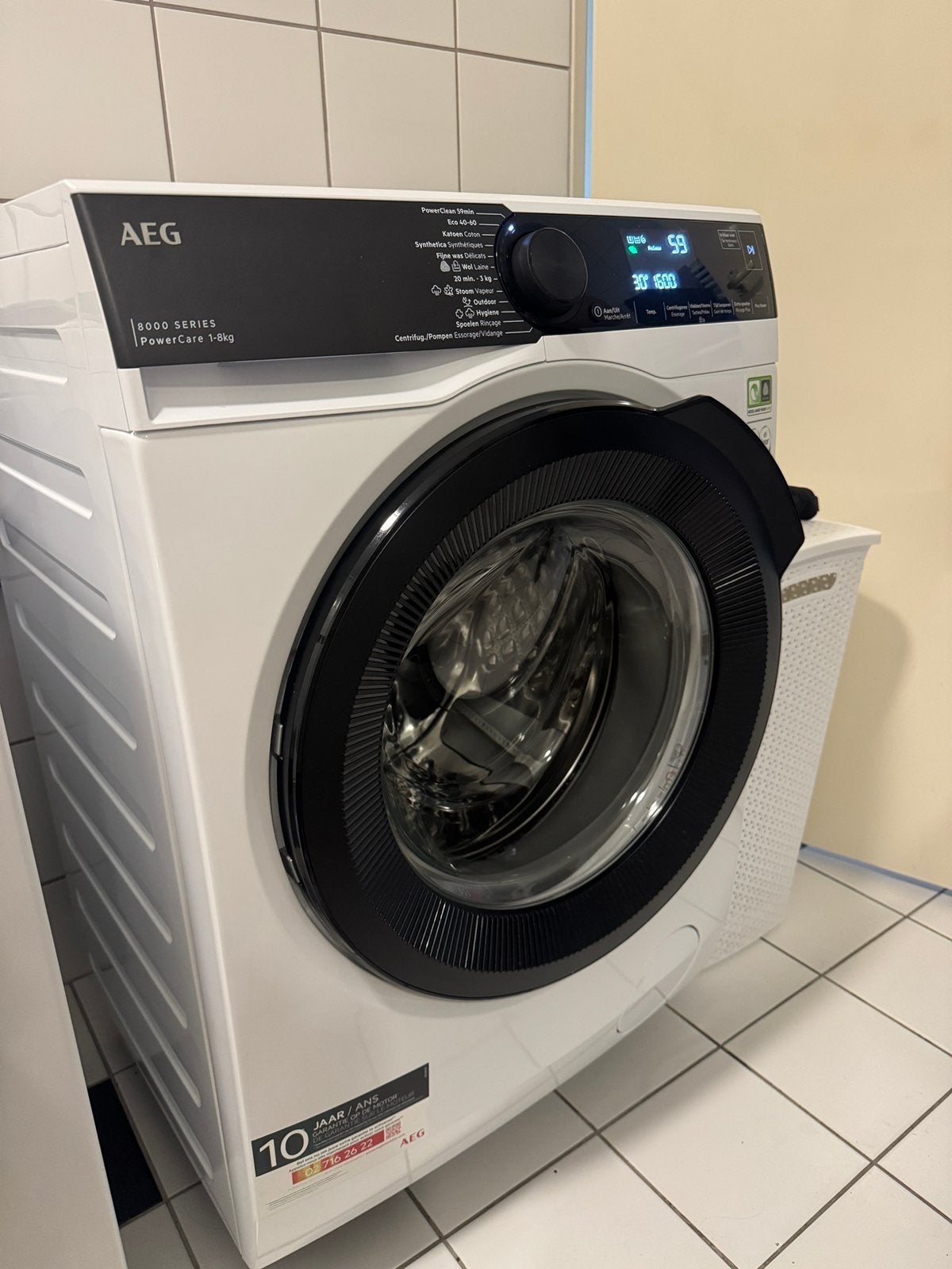 AEG LR86CB86 8000 Series Wasmachine - 8kg, A-klasse, Ophalen, 6 tot 8 kg, 85 tot 90 cm, 1600 toeren of meer
