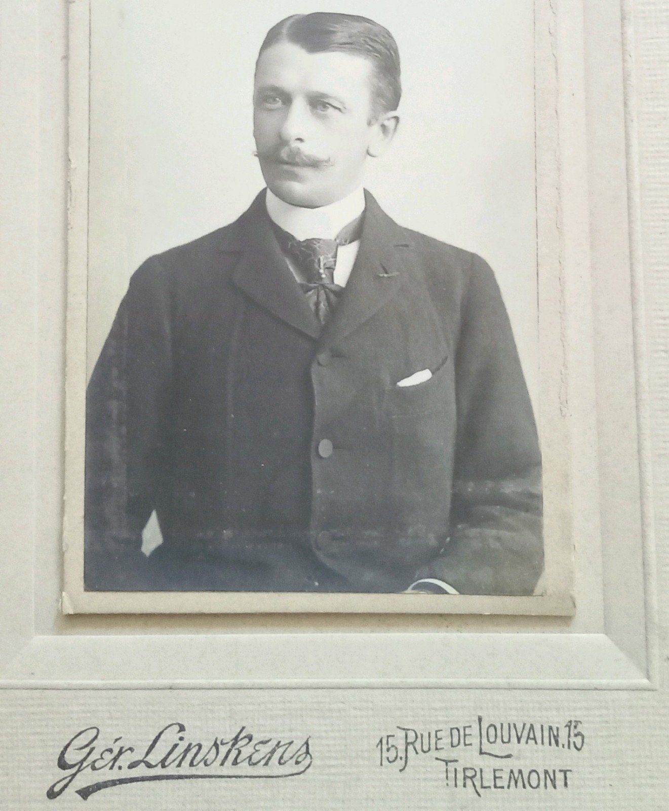 Antieke foto van een jonge man, Ger. Linskens Tienen, Ophalen of Verzenden, Voor 1940, Gebruikt