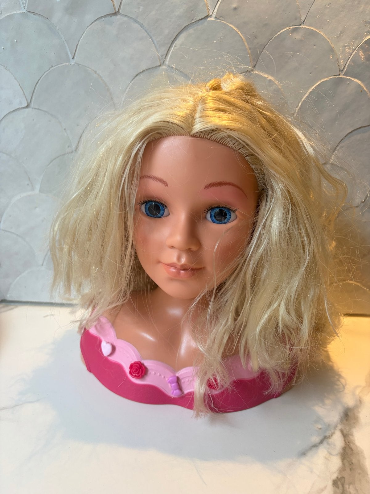 Kappershoofd en make up met blond haar - oefenpop, Ophalen of Verzenden, Gebruikt, Overige typen