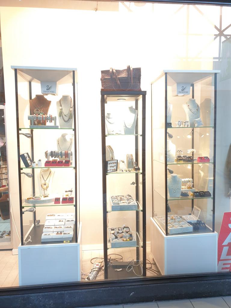 Vitrines te koop., Huis en Inrichting, Kasten | Vitrinekasten, Ophalen of Verzenden, 25 tot 50 cm, Minder dan 100 cm