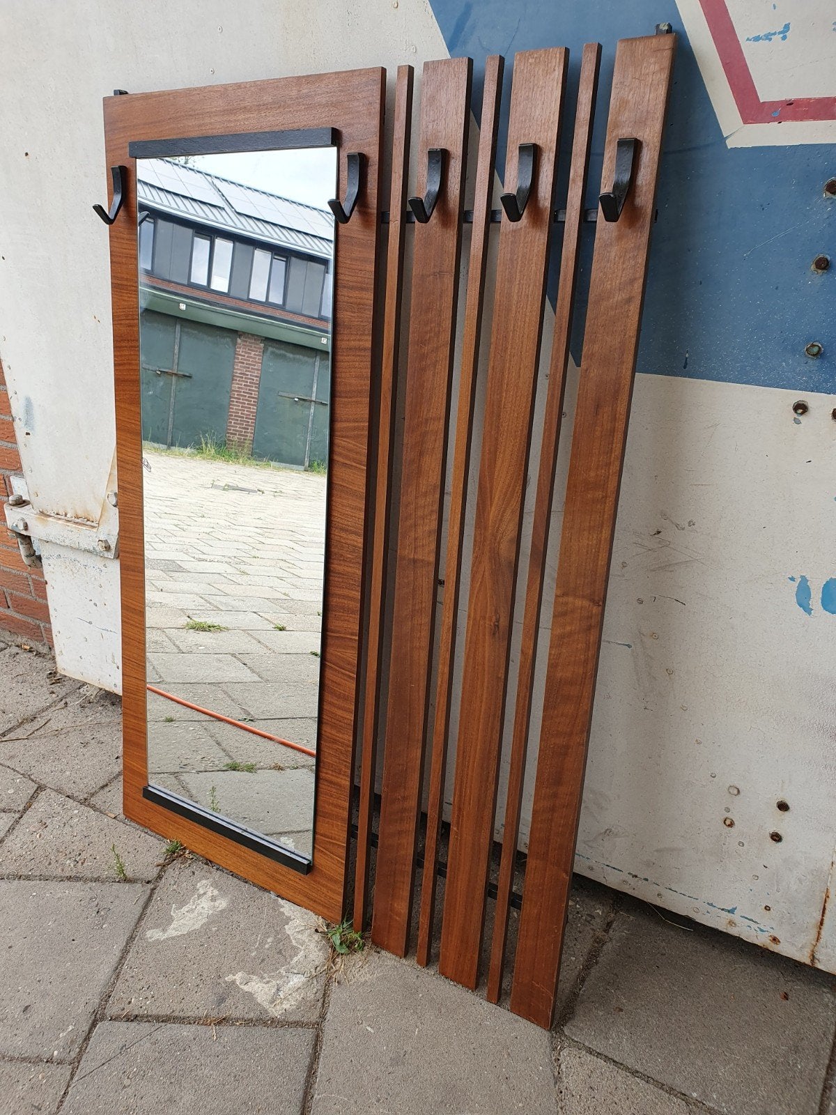 HELAAS VERKOCHT  Vintage spiegel 114 hoog 80 breed., Ophalen