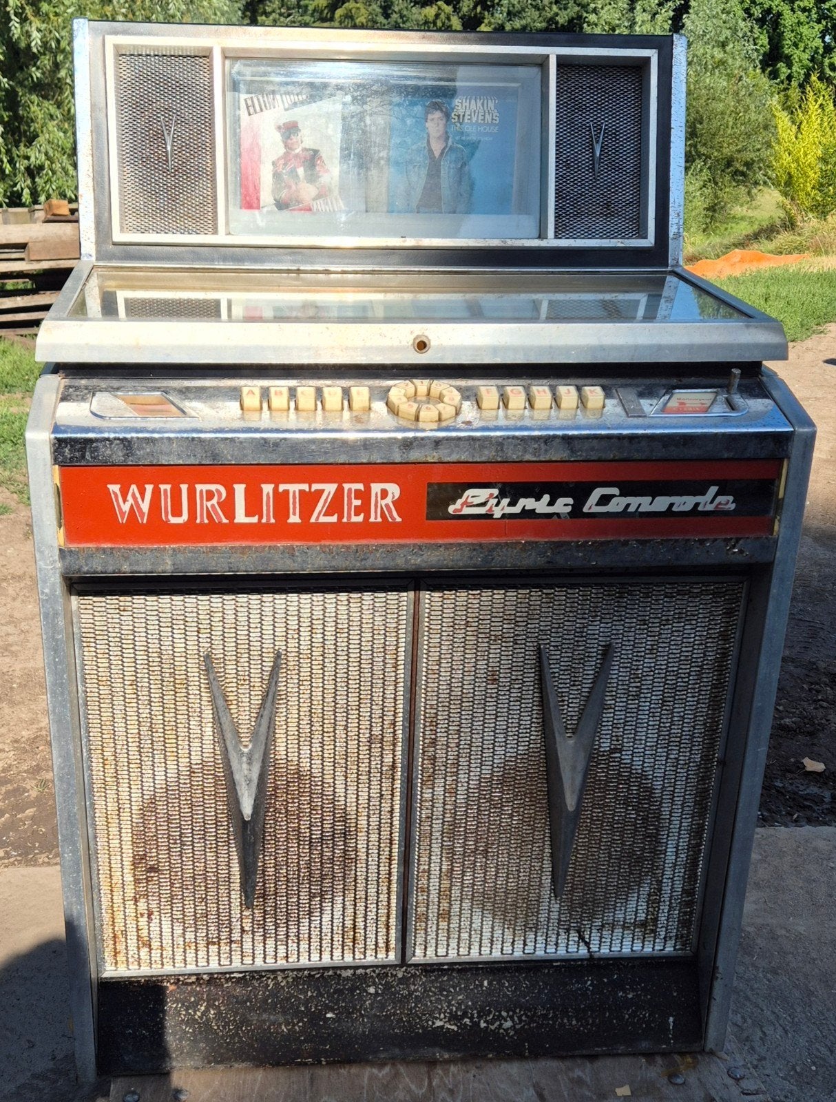 Wurlitzer Lyric Console Jukebox - Opknapper, Ophalen, Gebruikt, 1960 tot 1970, Wurlitzer