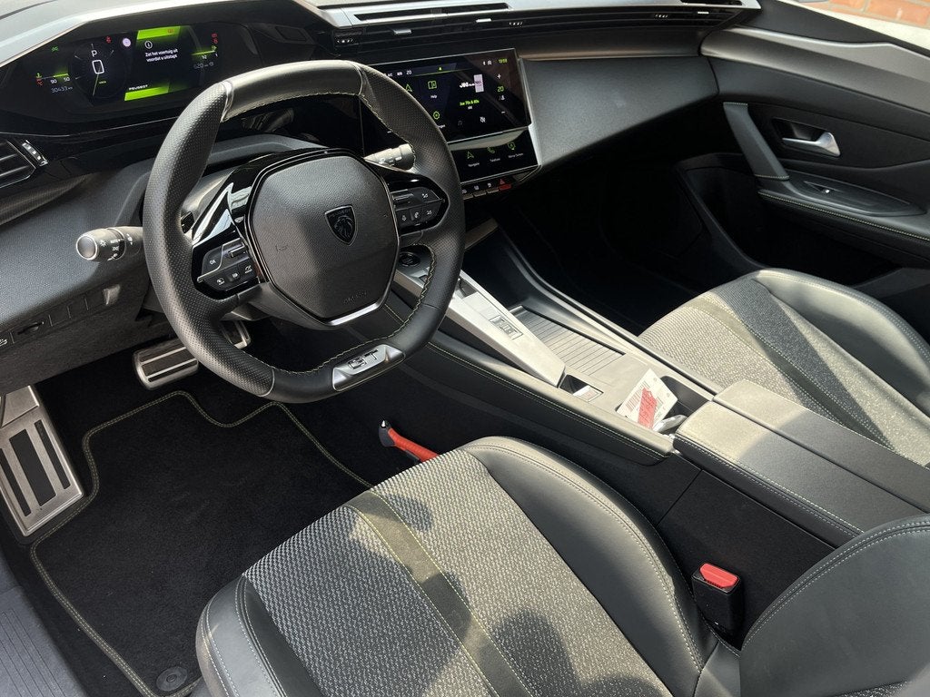 Peugeot 408 Hybrid 145 e-DCS6 GT | 8 jaar We Care garantie!, Auto's, 12 maanden, 136 pk, Gebruikt, Euro 6