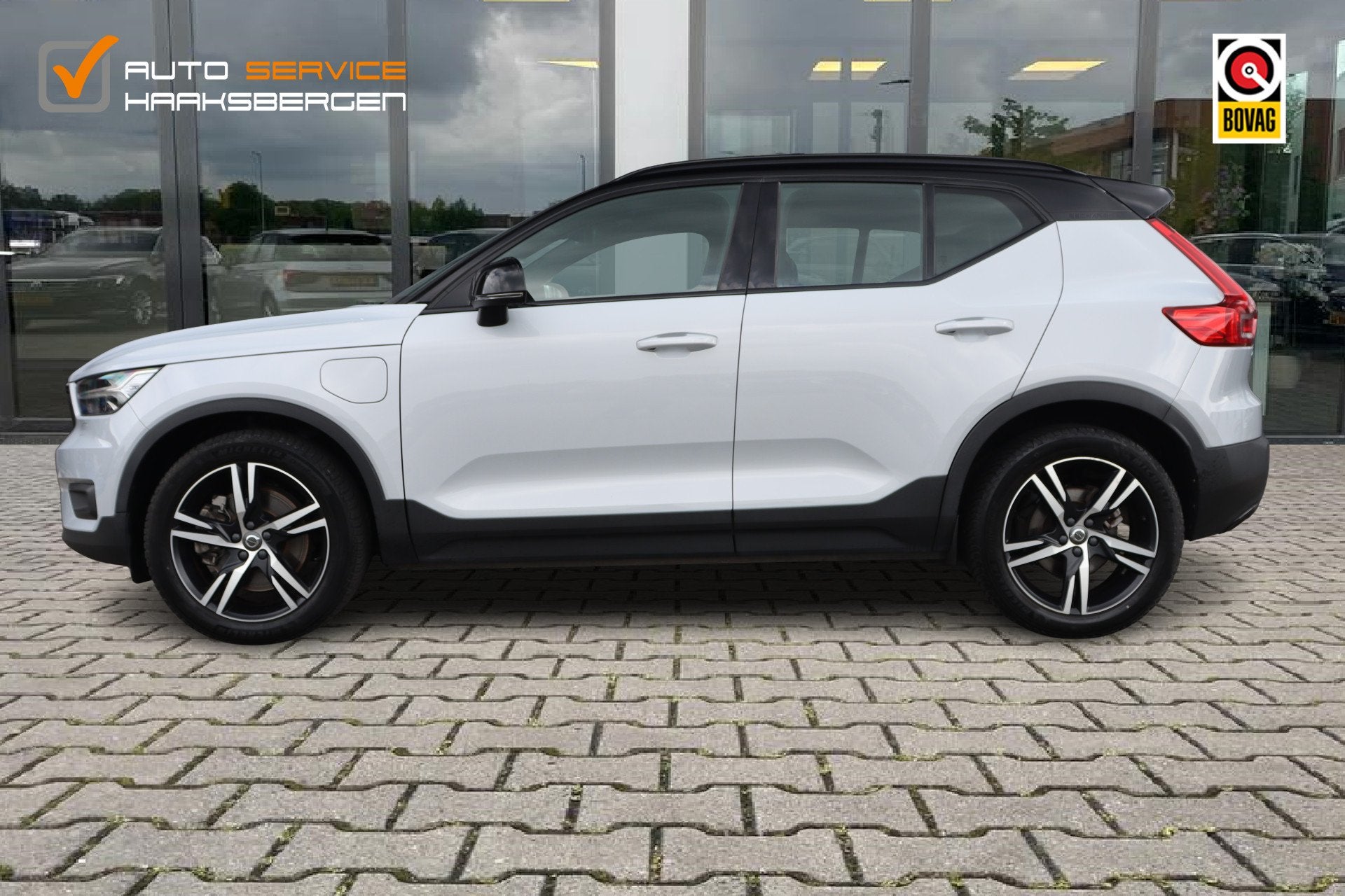 Volvo XC40 1.5 T5 Recharge R-Design | Camera | Memory | 19 I, Auto's, Volvo, Zwart, Wit, Plug-in hybride, Bedrijf