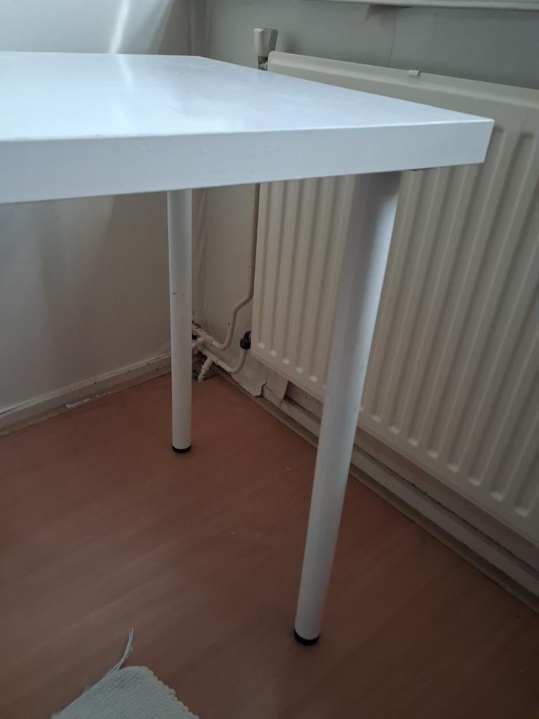 Ikea bureau tafelblad wit met 2 poten  10 EURO VAST, Huis en Inrichting, Ophalen, Overige typen, Gebruikt, 120 cm