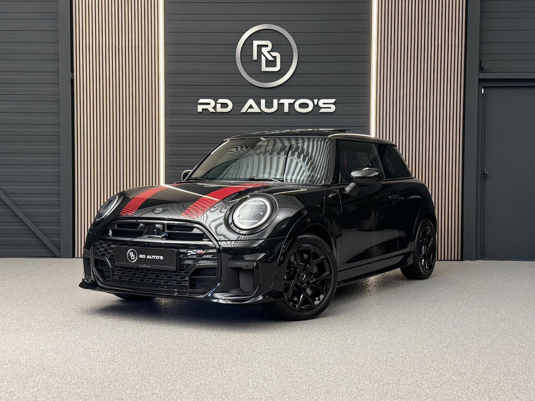 Mini Mini 2.0 Cooper S John Cooper Works M Pano 360 H/K HU, Auto's, Gebruikt, 4 cilinders, 4 stoelen, Zwart