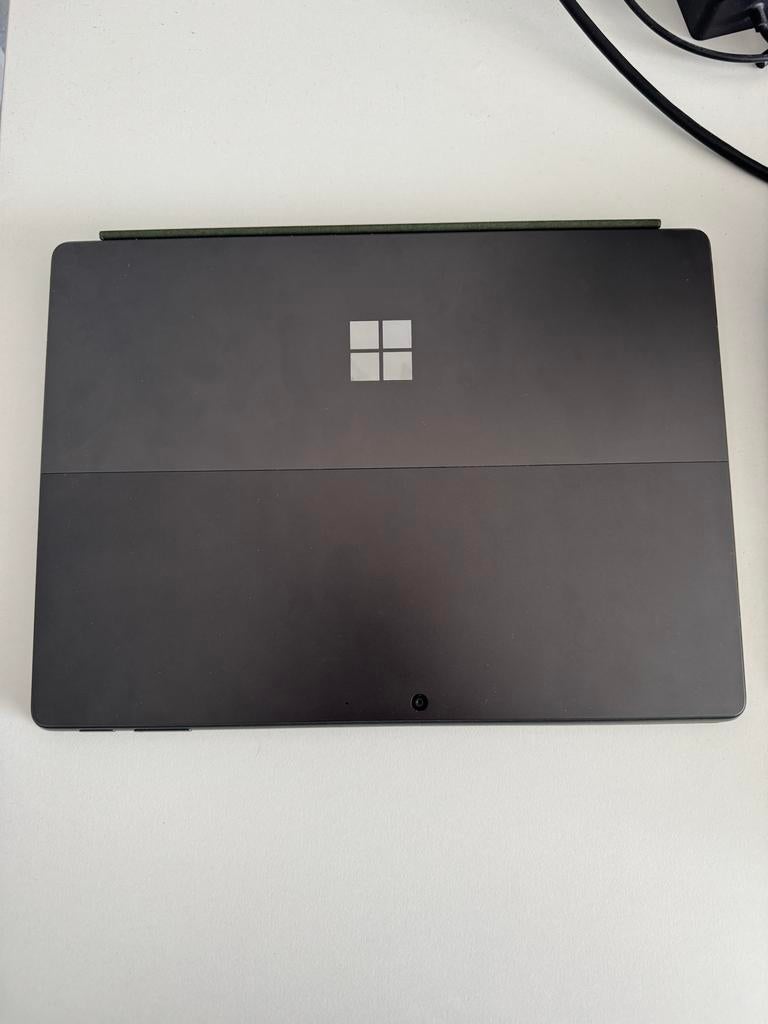 Surface Pro 9 i5-1245 met pen en toetsenbord, Computers en Software, Windows Laptops, Gebruikt, 2 tot 3 Ghz, Qwerty, 13 inch
