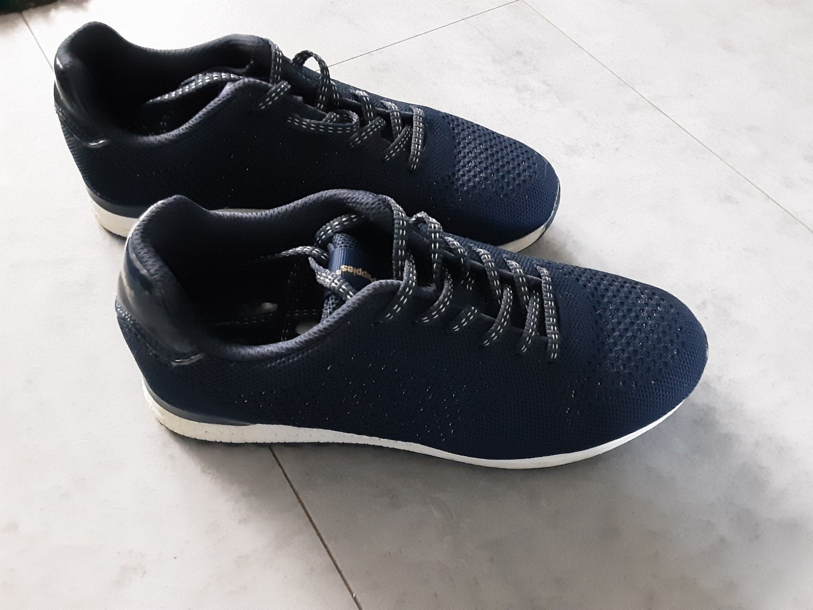 Hush puppies
Maat 37
Kleur blauw
Z.g.a.n., Ophalen of Verzenden, Overige merken