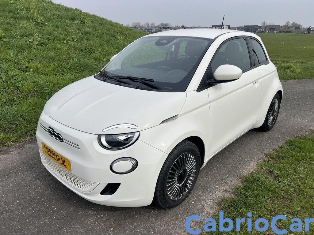 Fiat 500 500e Icon let op 42 kWhGARANTIE Applecarplay SOH91%, Auto's, Fiat, Stof, 4 stoelen, Wit, 1265 kg