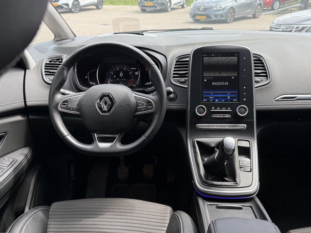 Renault Scénic 1.3 TCe Intens | NAP | 1e eigenaar | Trekhaa, Auto's, Voorwielaandrijving, Parkeersensor, 4 cilinders, Leder en Stof