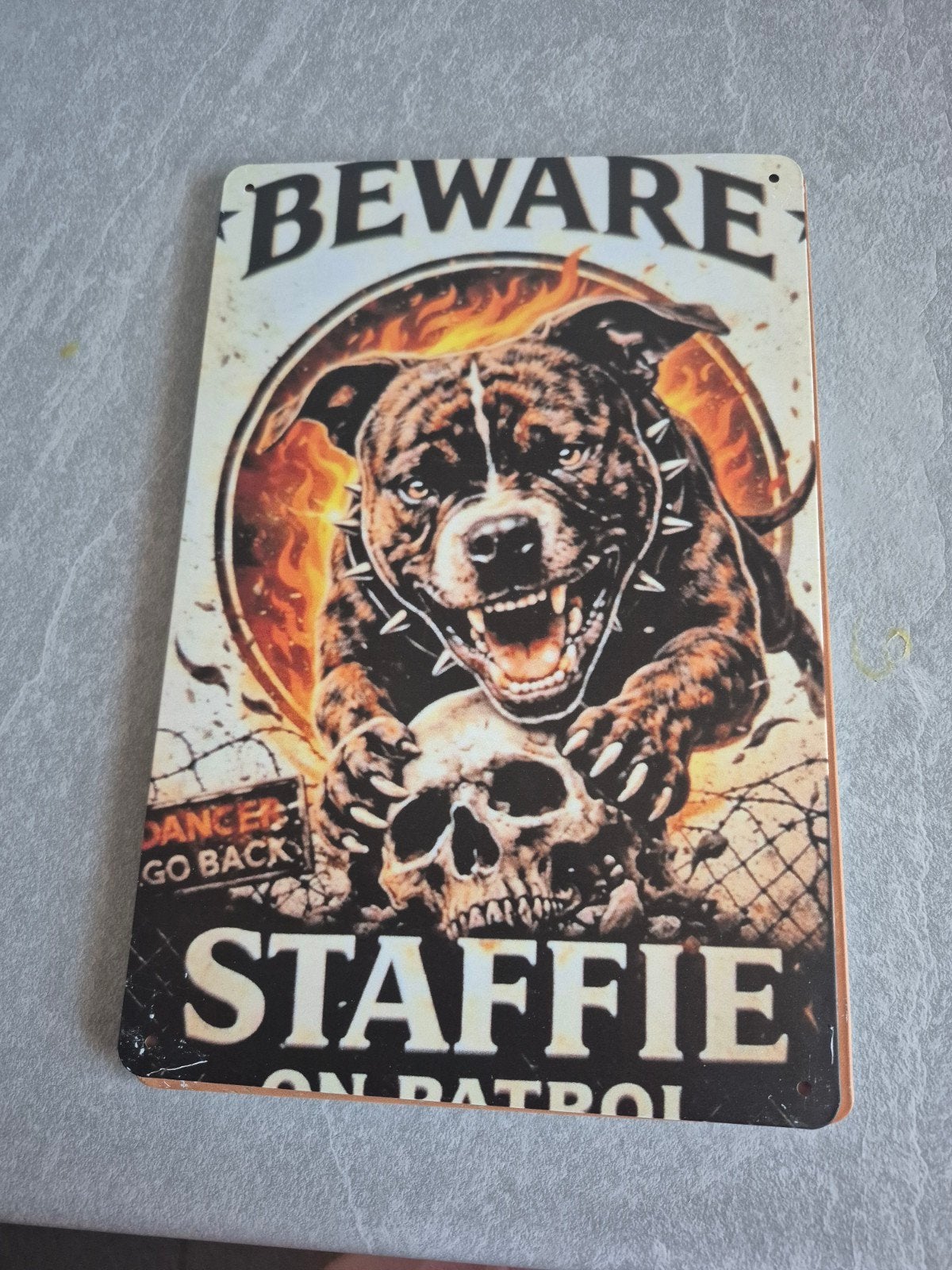 Beware Staffie op Patrouille - Metalen Wandbord, Ophalen of Verzenden, Nieuw, Reclamebord