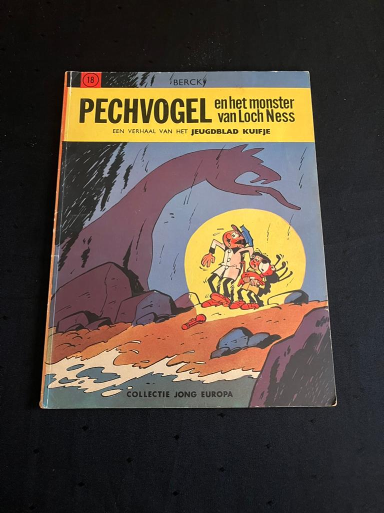 Pechvogel en het monster van Loch Ness - 1e druk 1963., Boeken, Stripboeken, Eén stripboek, Ophalen of Verzenden, Zo goed als nieuw
